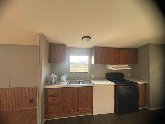 Building Photo - 2 BR 2 Bath 1,120 sq ft singlewide mobile home on 1.03 acres in Lonoke, AR