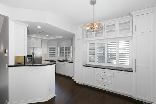 Building Photo - 9910 Scripps Vista Way