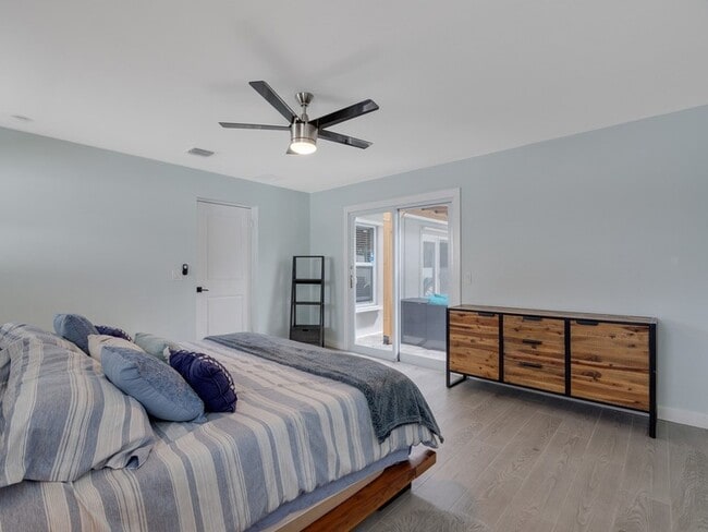 Building Photo - 606 Conn Way