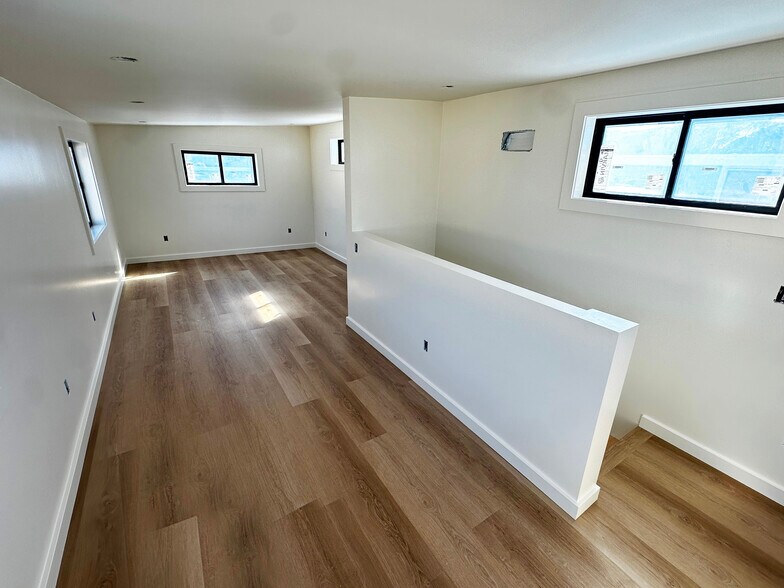 Upstairs Bedroom - 6694 Sabado Tarde Rd