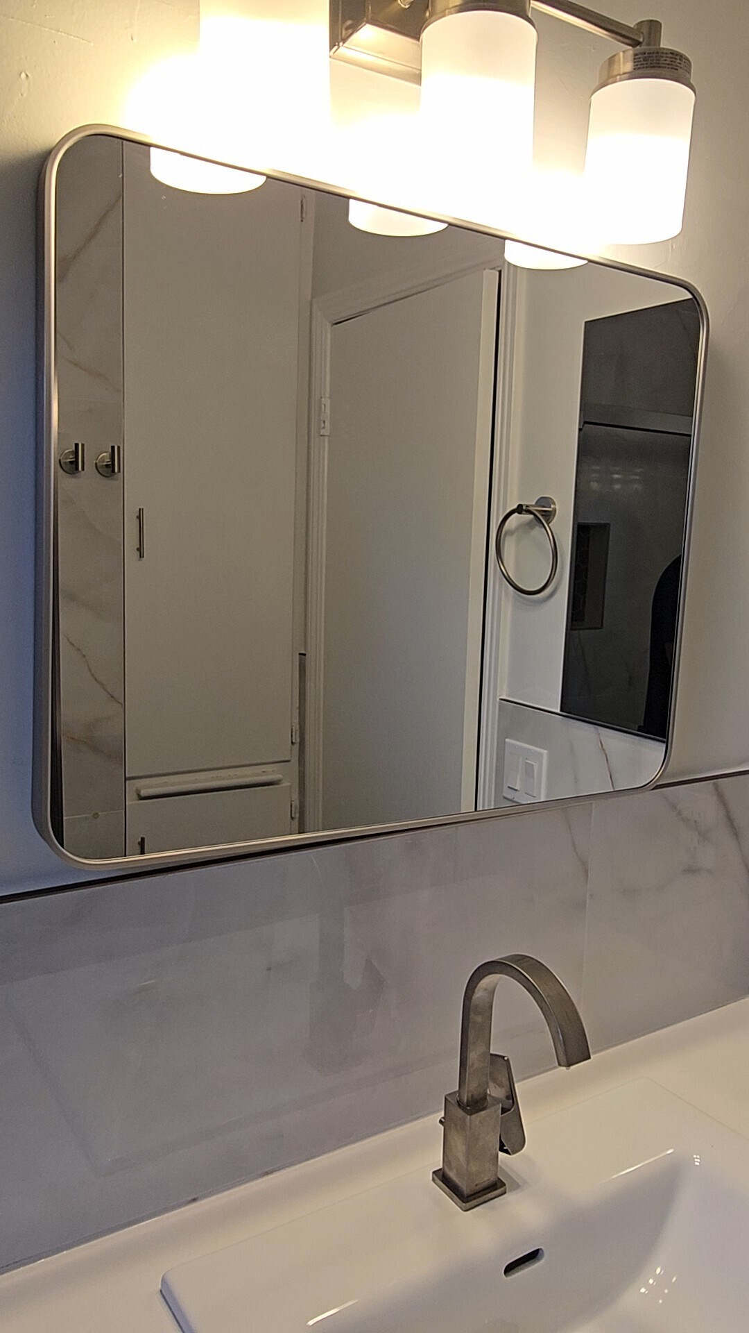 Building Photo - 2075 E Appleton St