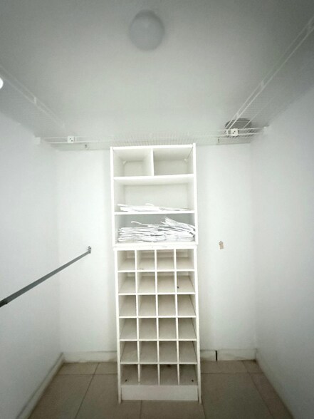 Building Photo - 1601 NE 191st St