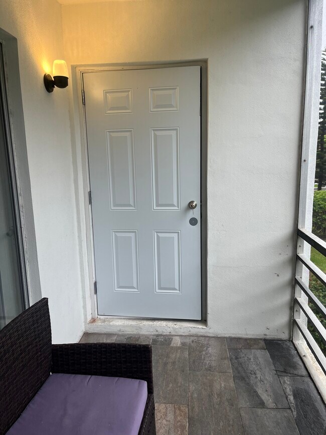 Building Photo - 4500 N Flagler Dr