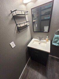 Building Photo - 8309 W 90th Pl