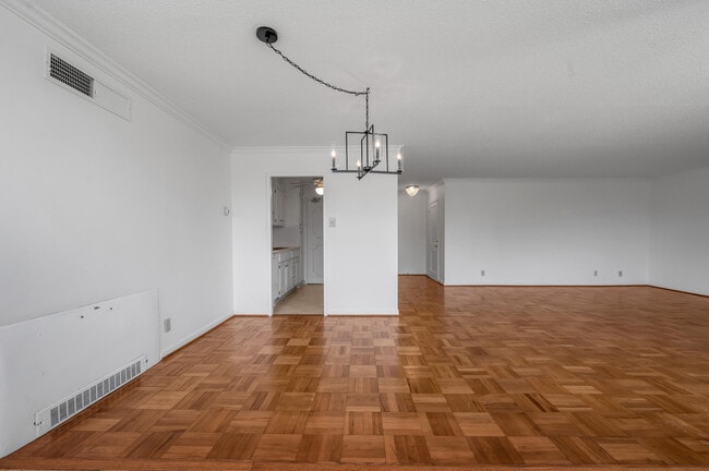 Building Photo - 101 S Hanover Ave