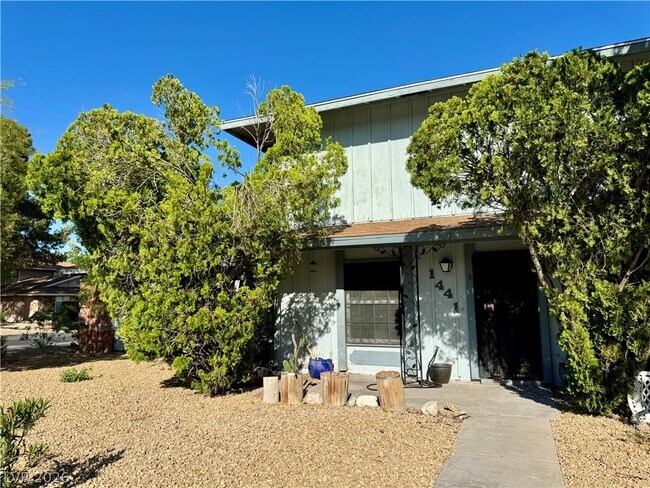 Building Photo - 1441 Dorothy Ave