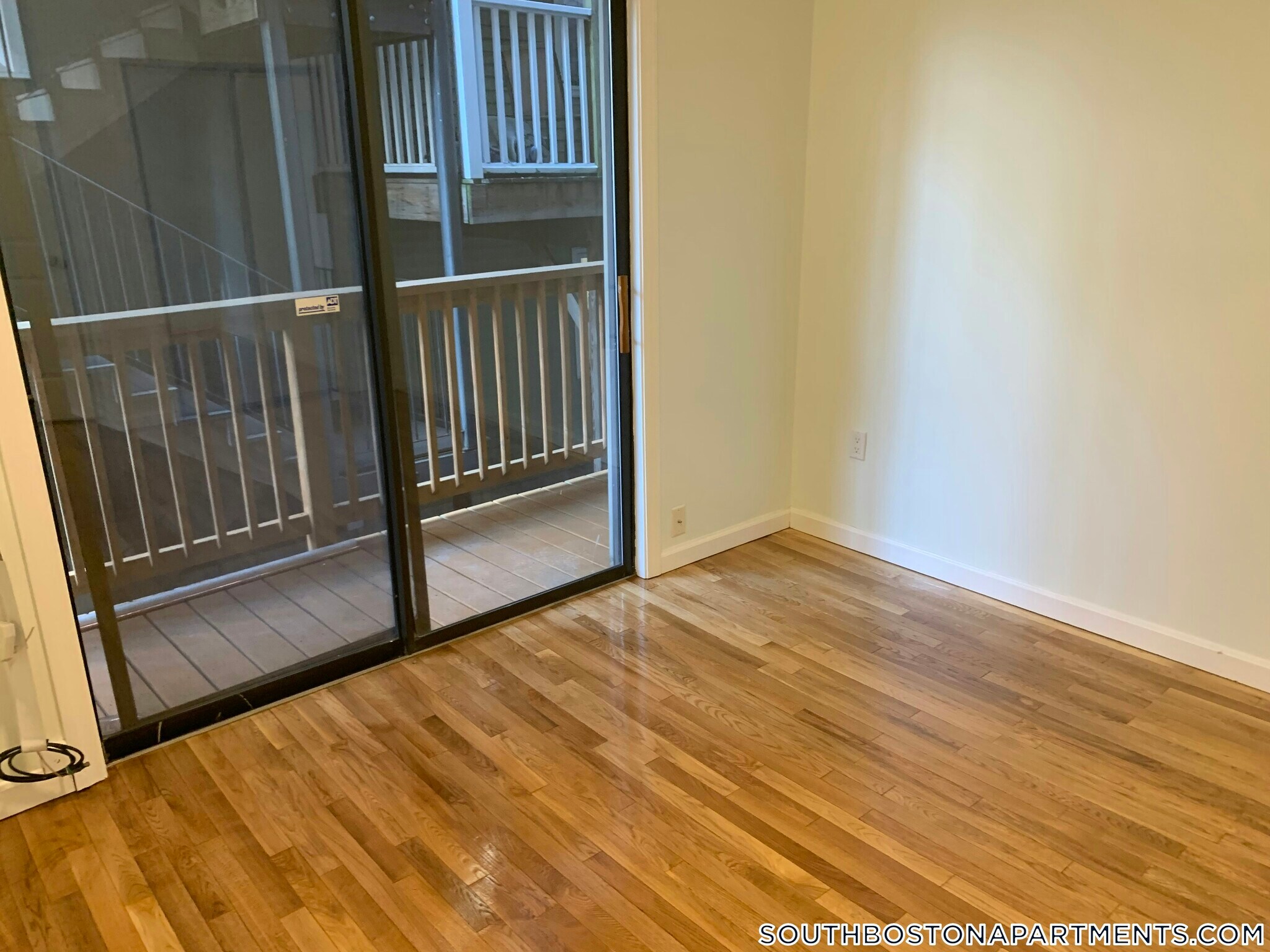 Building Photo - 285 Dorchester St