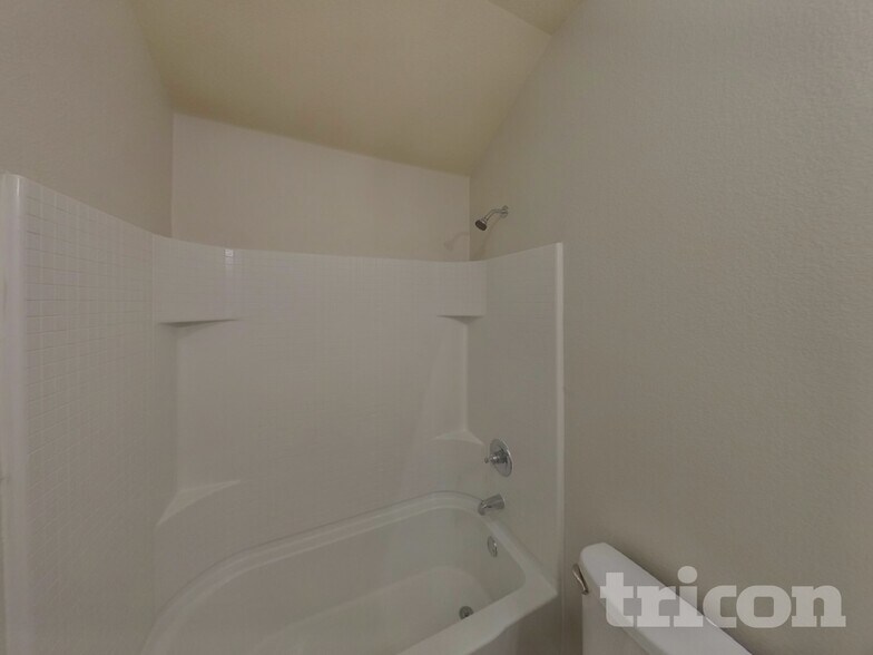 Building Photo - 8405 Weeping Cherry Ln