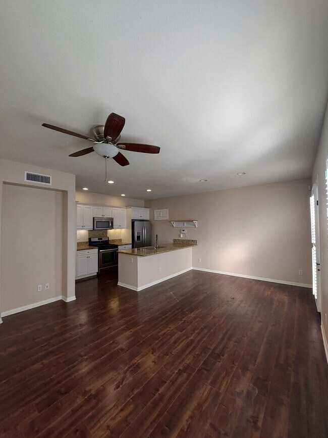 Building Photo - Beautiful townhouse in Ontario-CALL FOR OUR MOVE-IN SPEACIAL