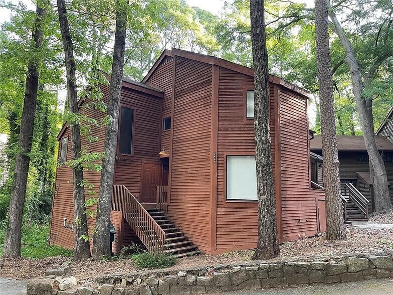 Building Photo - Room in Townhome on Terrace Trail