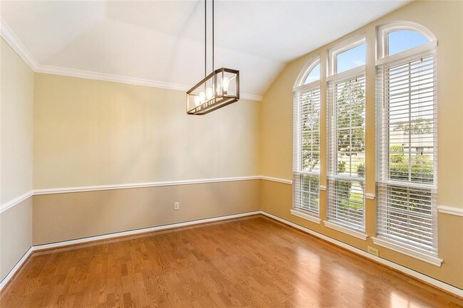 Building Photo - 14718 Stanbridge Dr