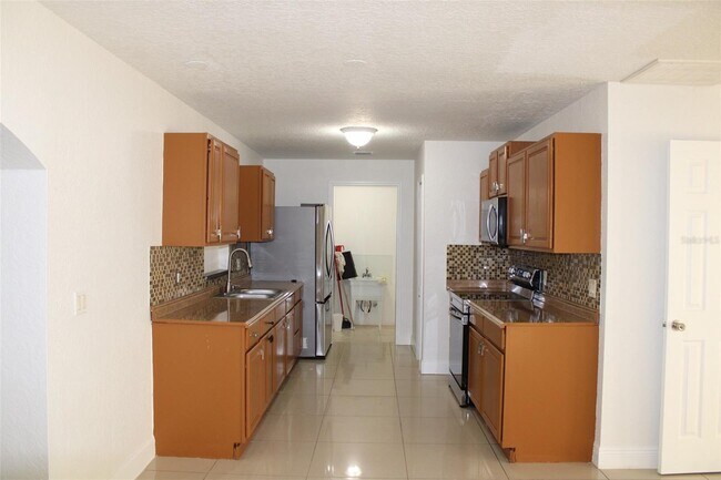 Building Photo - 116 Hermosillo Dr