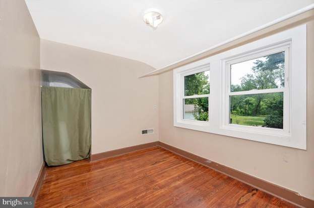 Building Photo - 15213 Clear Spring Rd