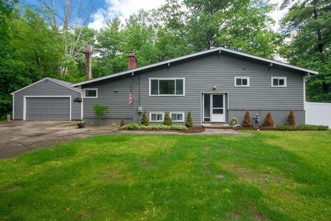 Primary Photo - 54 Blackmer Rd
