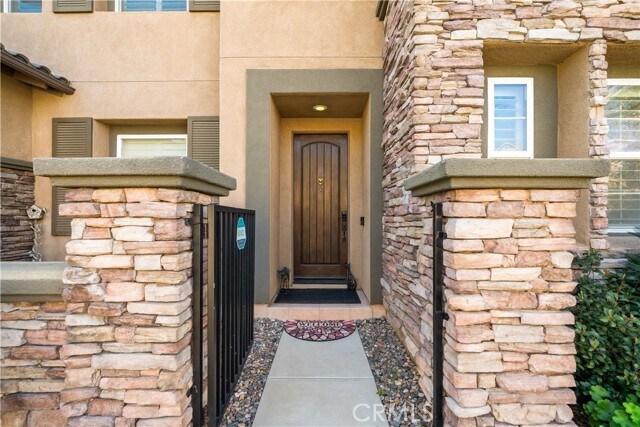 Building Photo - 16423 Village Meadow Dr