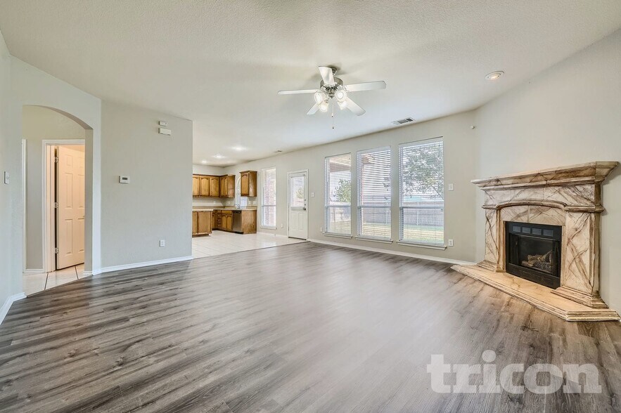 Building Photo - 9705 Gallatin Ln