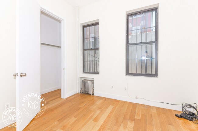 Building Photo - 1375 Greene Ave