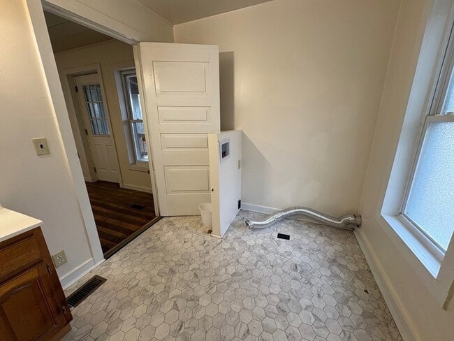 Building Photo - 50 Sullivan Rd