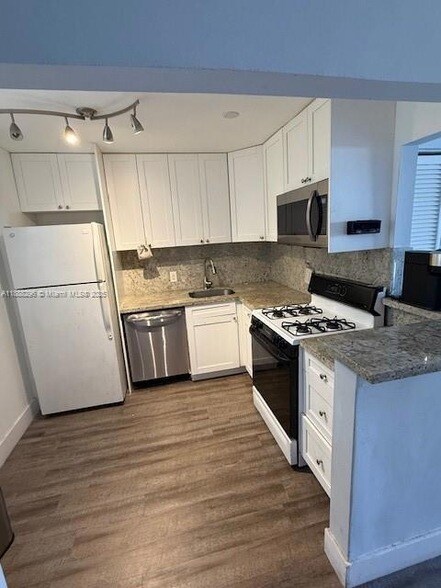 Building Photo - 1615 Meridian Ave