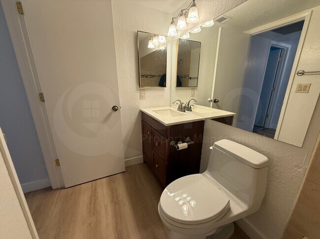 Building Photo - 3160 N Brittlebush Ln