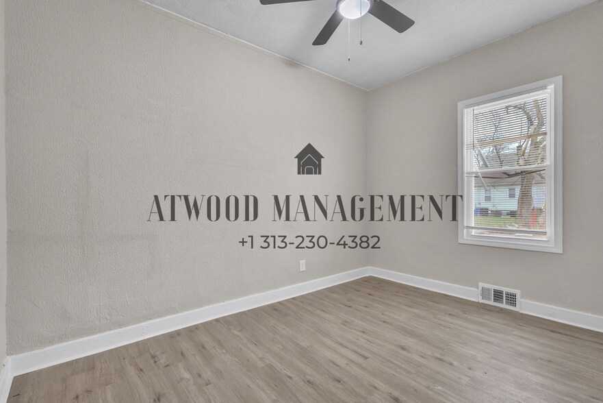 Building Photo - This beautifully updated 4-bedroom, 2-bath single-family home is ready for move-in!