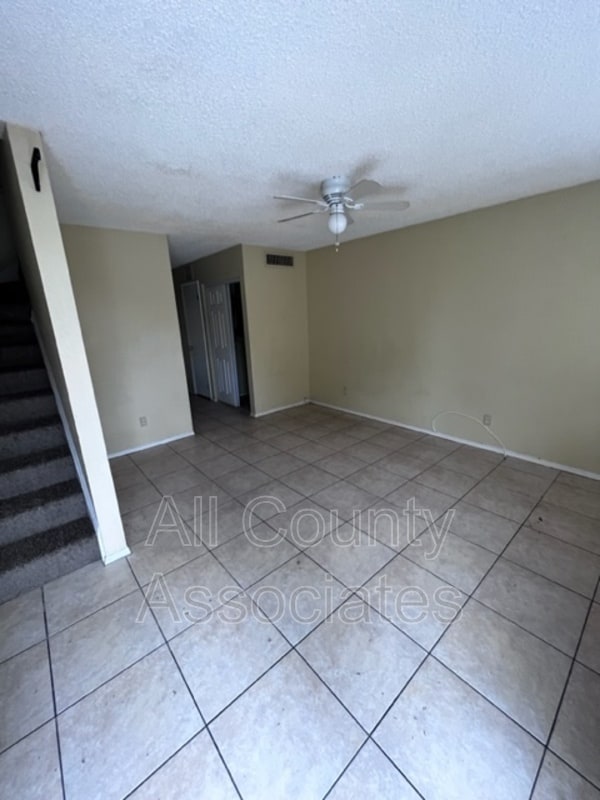 Building Photo - 8937 Cochise Ln