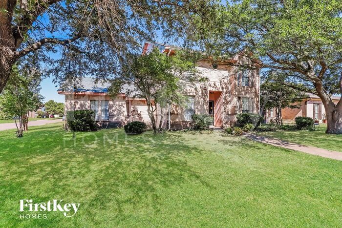 Building Photo - 7901 Tulane Dr