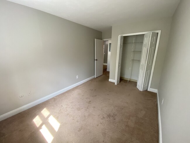 Building Photo - 150 Rumford Ave