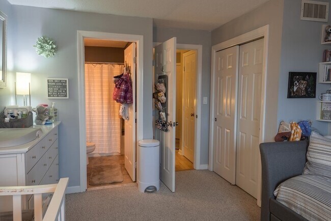 Building Photo - 60 Rantoul St