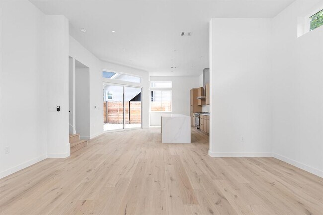 Building Photo - 2917 Lyons Rd