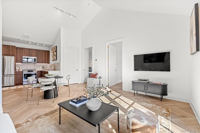 Building Photo - 100 E Putnam Ave