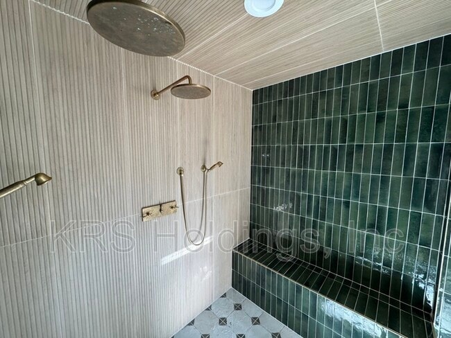 Building Photo - 159 Sanford Ferry Ct