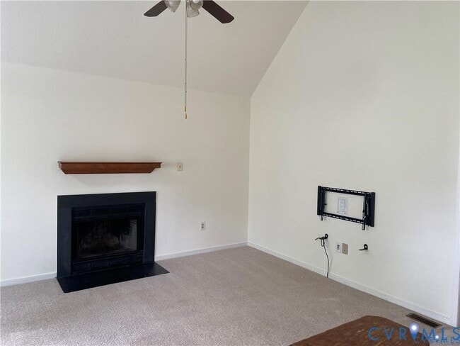 Building Photo - 6415 Chenault Way