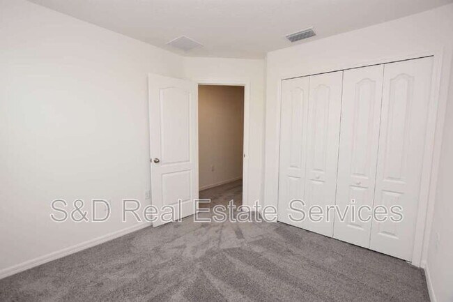 Building Photo - 3913 Academia Ave