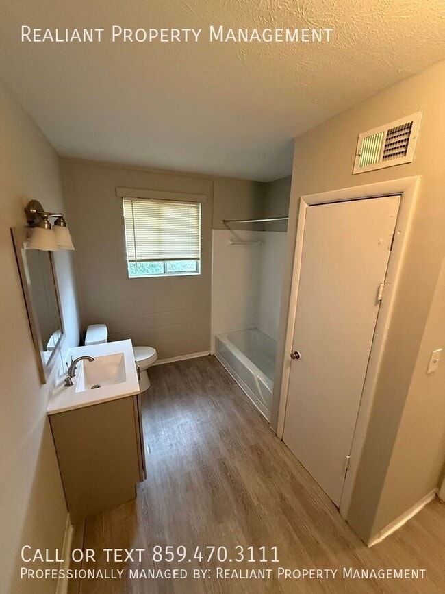 Building Photo - 500 Ohio St