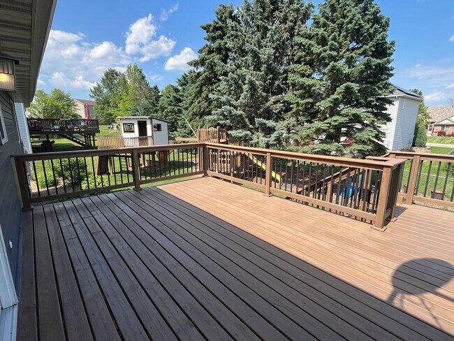 Building Photo - Beautifully Updated 4-Bed Home in Prime NW...