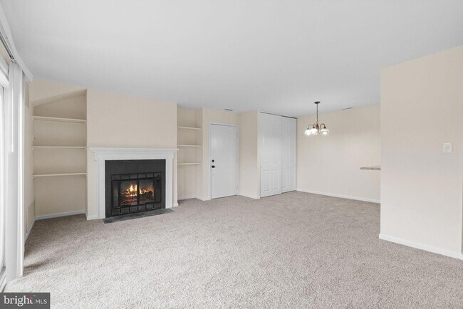 Building Photo - 408 Stockton Ct