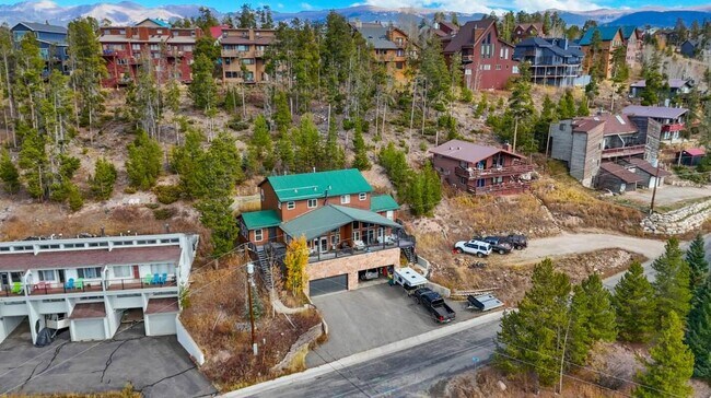 Building Photo - 552 Wapiti Ln
