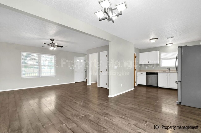 Building Photo - 1380 Chickweed St