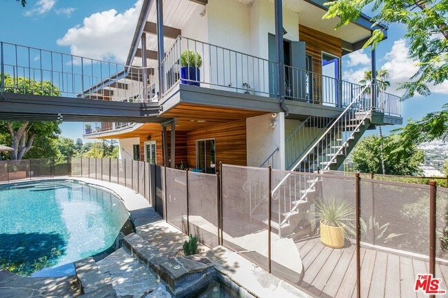 Building Photo - 3601 Berry Dr