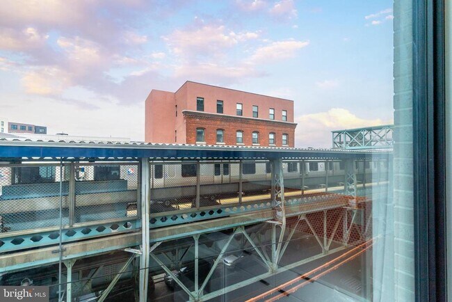 Building Photo - 1141 N Front St