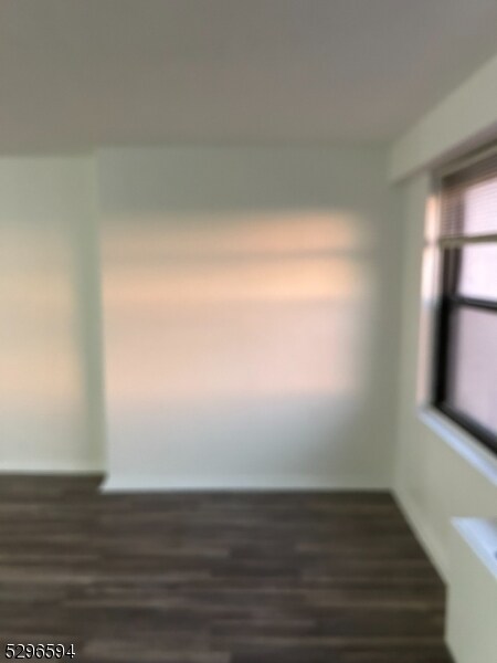 Building Photo - 285 Aycrigg Ave