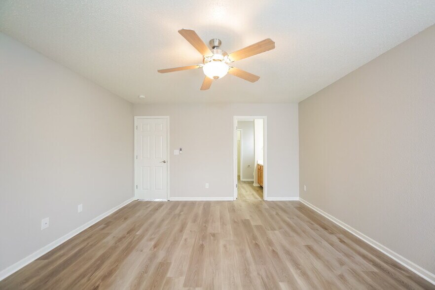 Building Photo - 9771 Jackson Way