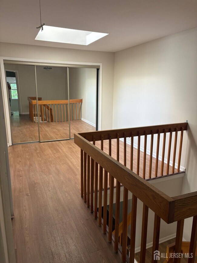 Building Photo - 1112 Schmidt Ln