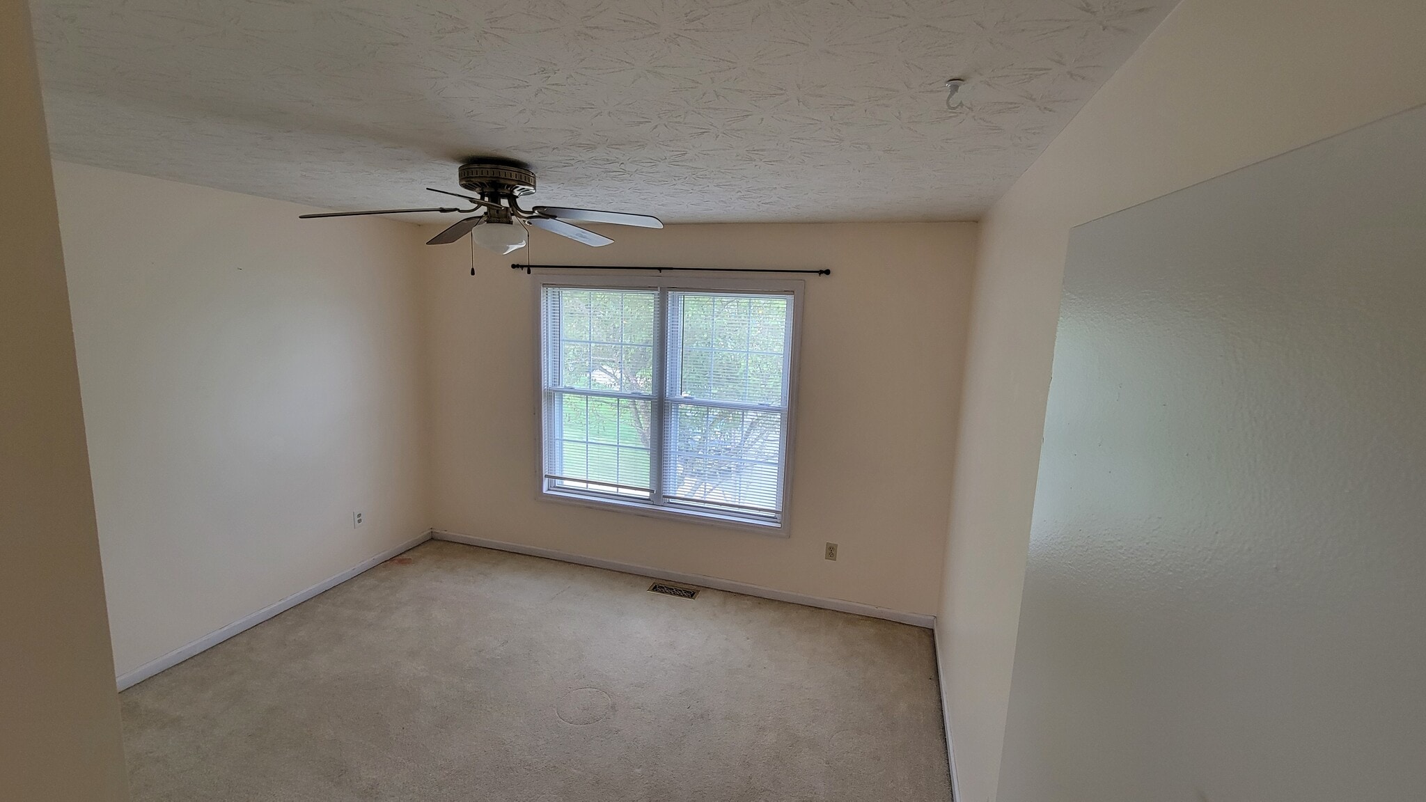 Building Photo - 131 Brookside Pl