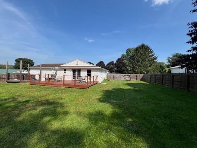 Building Photo - Beautiful Partially Furnished 3 Bed, 2 Bath House in Allegany NY!