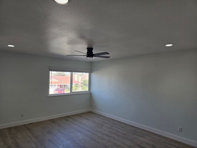 Building Photo - Fully Remodeled 4-Bedroom, 3-Bath Rental H...