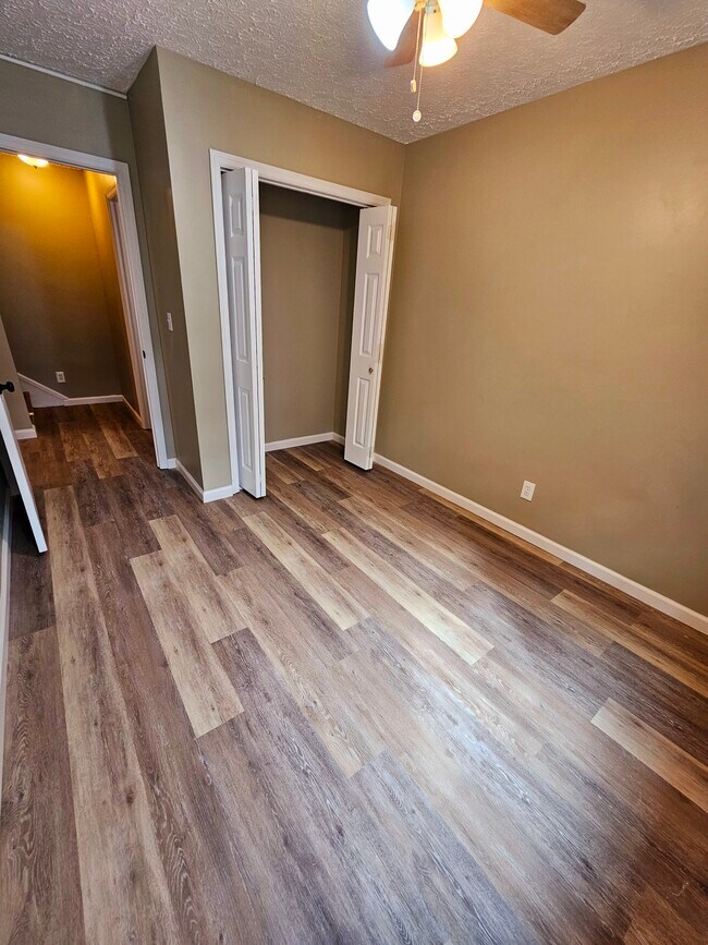 Building Photo - 110 Wakeman Ln