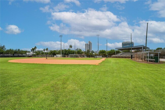 Building Photo - 842 Meridian Ave