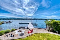 Building Photo - Mercer Island Waterfront Home